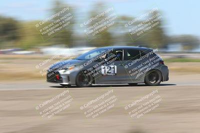 media/Oct-04-2025-OnGrid (Sat) [[44bd565ffa]]/Pink Group/Grapevine/